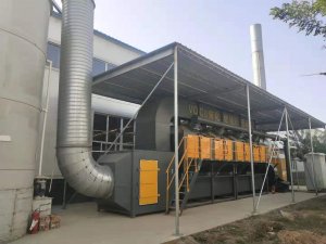 青岛60000m³/h家具厂喷漆行业安装催化燃烧设备